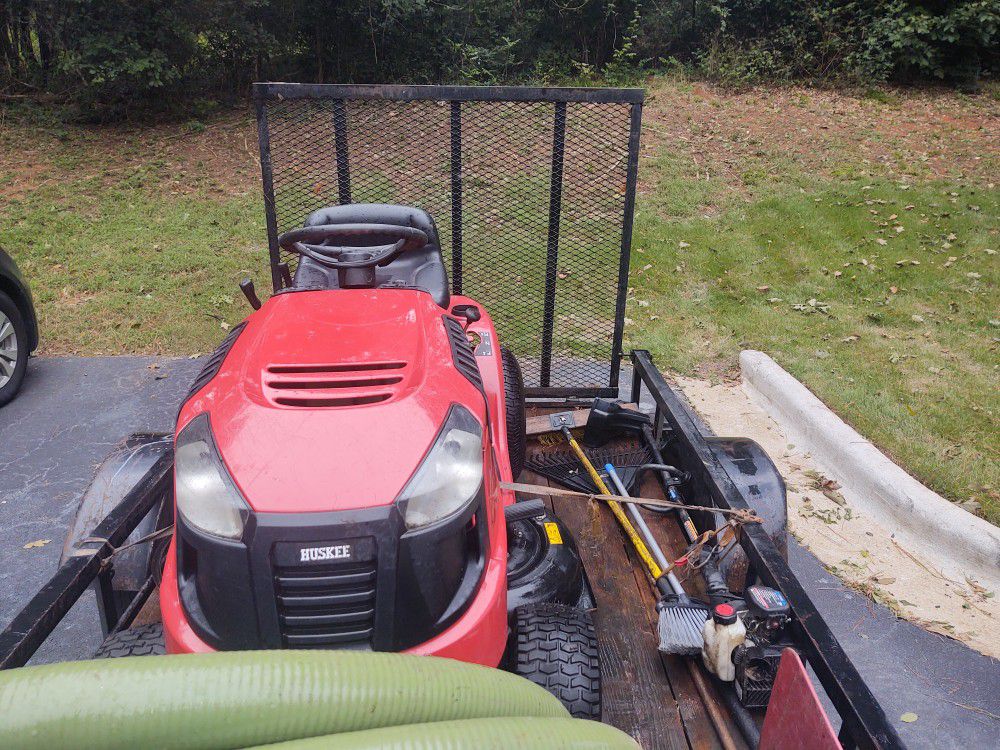 Riding Lawnmower and 5/8 Mesh Trailer with Gate