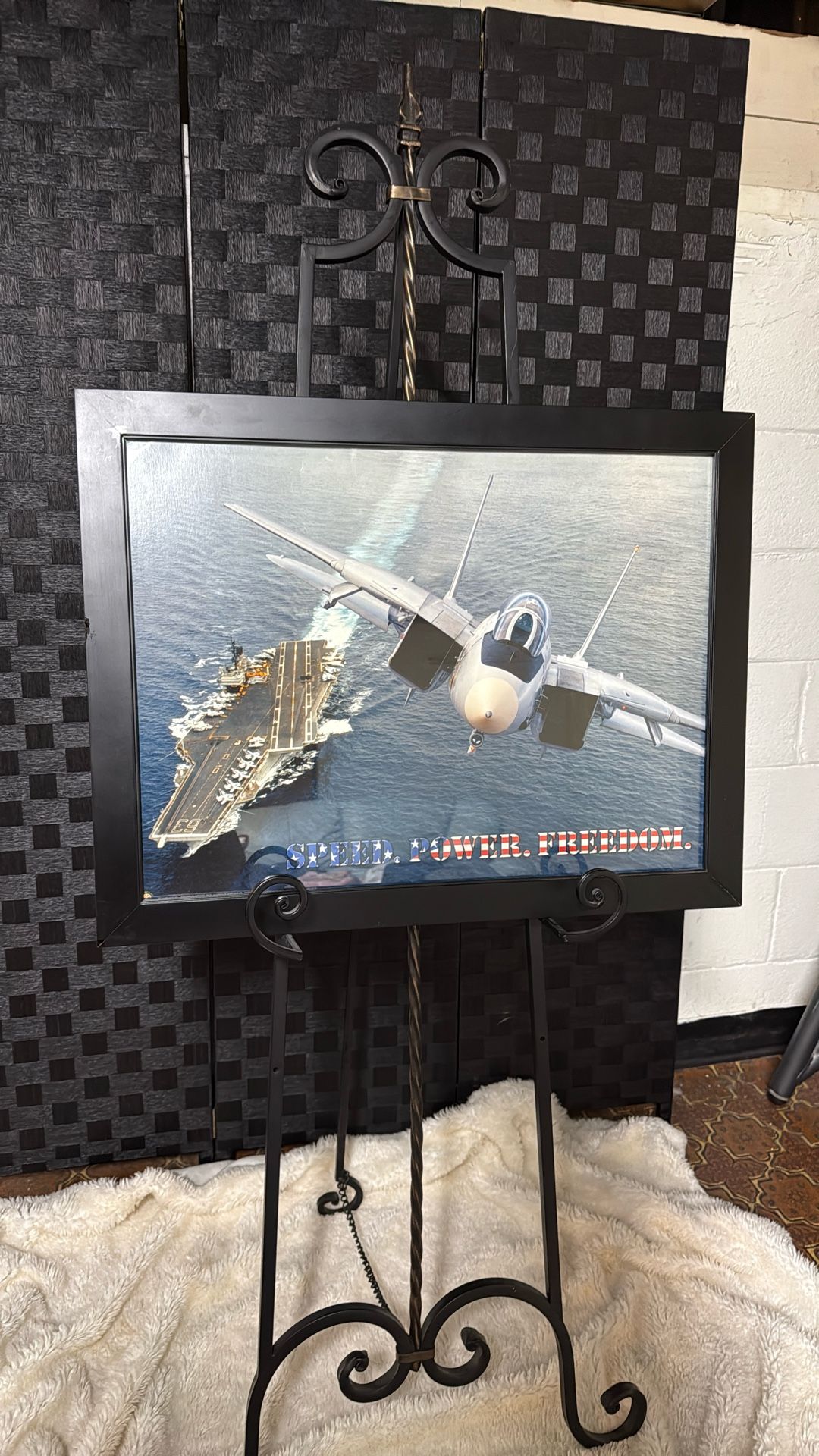 Picture Of Military Jet