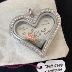 Origami Owl Heart Locket