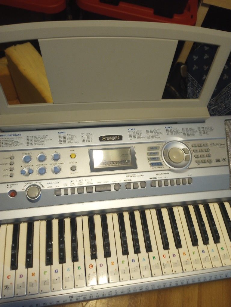 Yamaha Portagrand Piano Dgx-202
