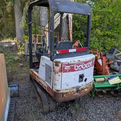 Bobcat 320 Mini Excavator Project