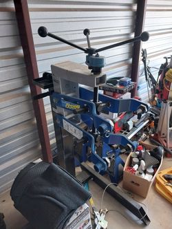 Strut spring compressor. Used once
