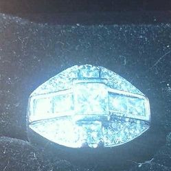 Women's Custom Made White Gold Diamond Ring