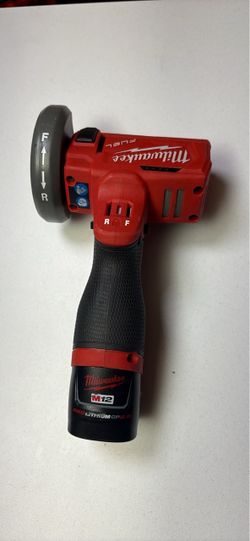 Milwaukee M12 FUEL Cut Off Tool