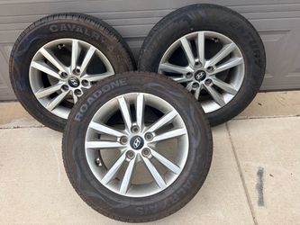 Hyundai OEM Alloy Wheels with Tires – Set of 3