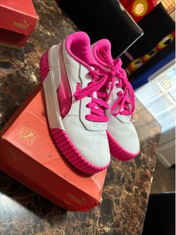 Girls shoes new  please read description