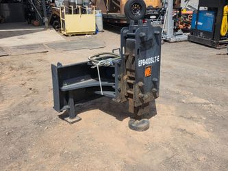 Skidsteer post hammer