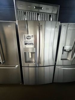 NEW OPEN BOX GE FRENCH STYLE REFRIGERATOR