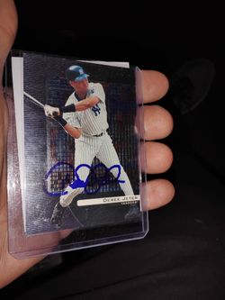 SIGNED DEREK JETER NEW YORK YANKEES BASEBALL CARD
