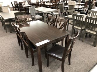 Dining table set