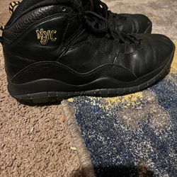 Air Jordan NYC 10 Talla 10.5 precio 75
