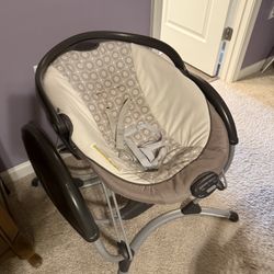 Graco Baby Swing