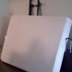Needs Too Sell I Have A Extra Mattress 