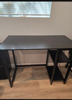 Computer desk