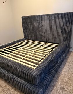 New Queen & King Size Grey Corduroy  Platform Bed Frame USB-C/A CHARGING PORTS Finance available $54