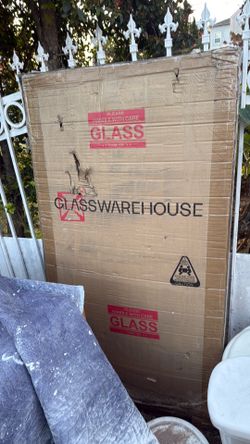 Glass tub enclosures