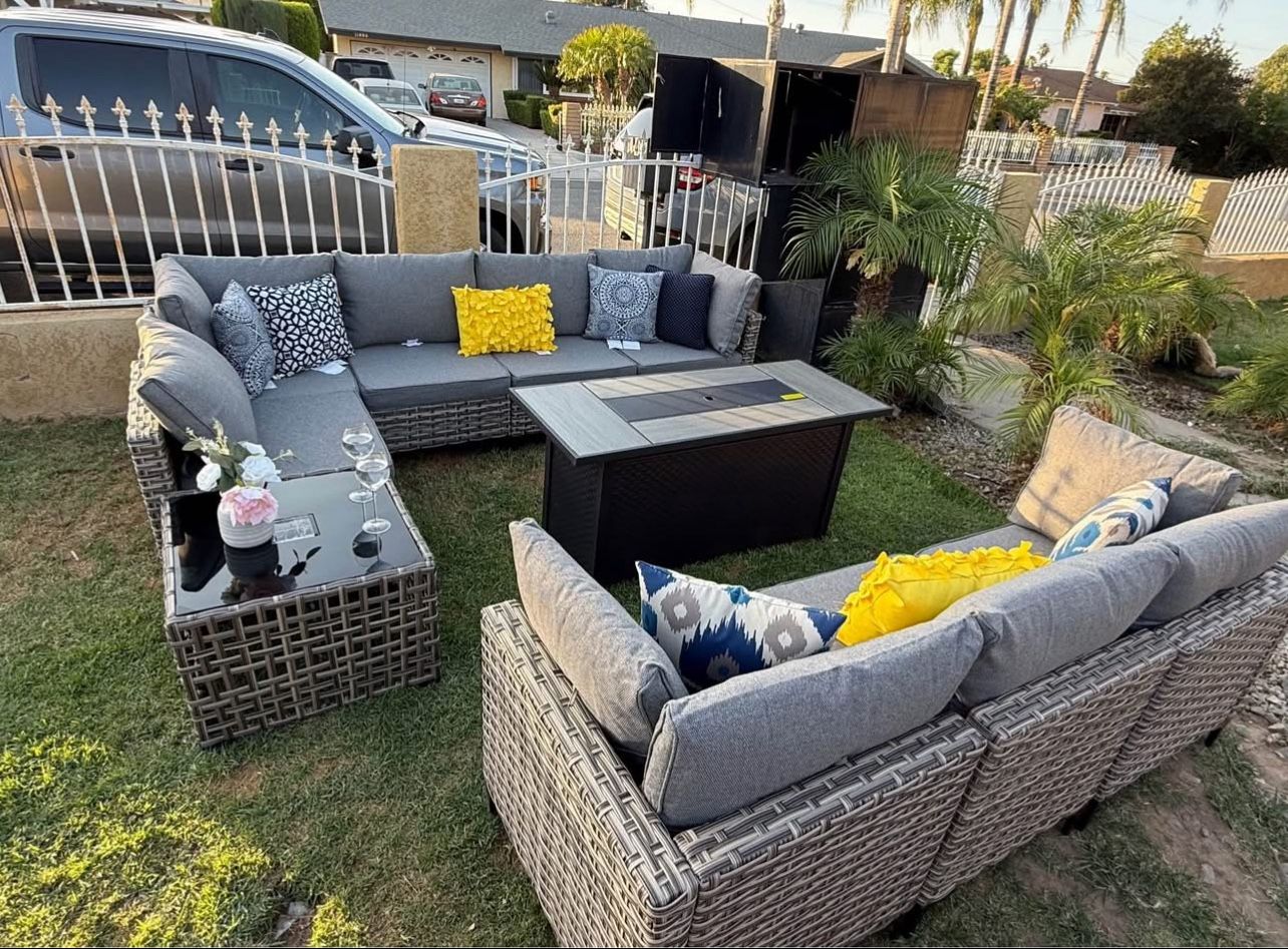 Brand New Patio Outdoor Furniture Set With Fire Pit