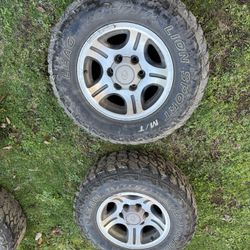 Lexus LX 450 Rims And Tires 245/75/16