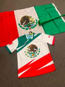 Playera de Mexico con bandera y trompeta
