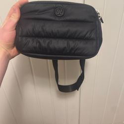 Lululemon Everywhere Belt Bag