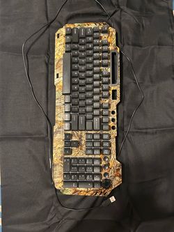 Vivitar Realtree Bow RGB Gaming Keyboard (Wired)