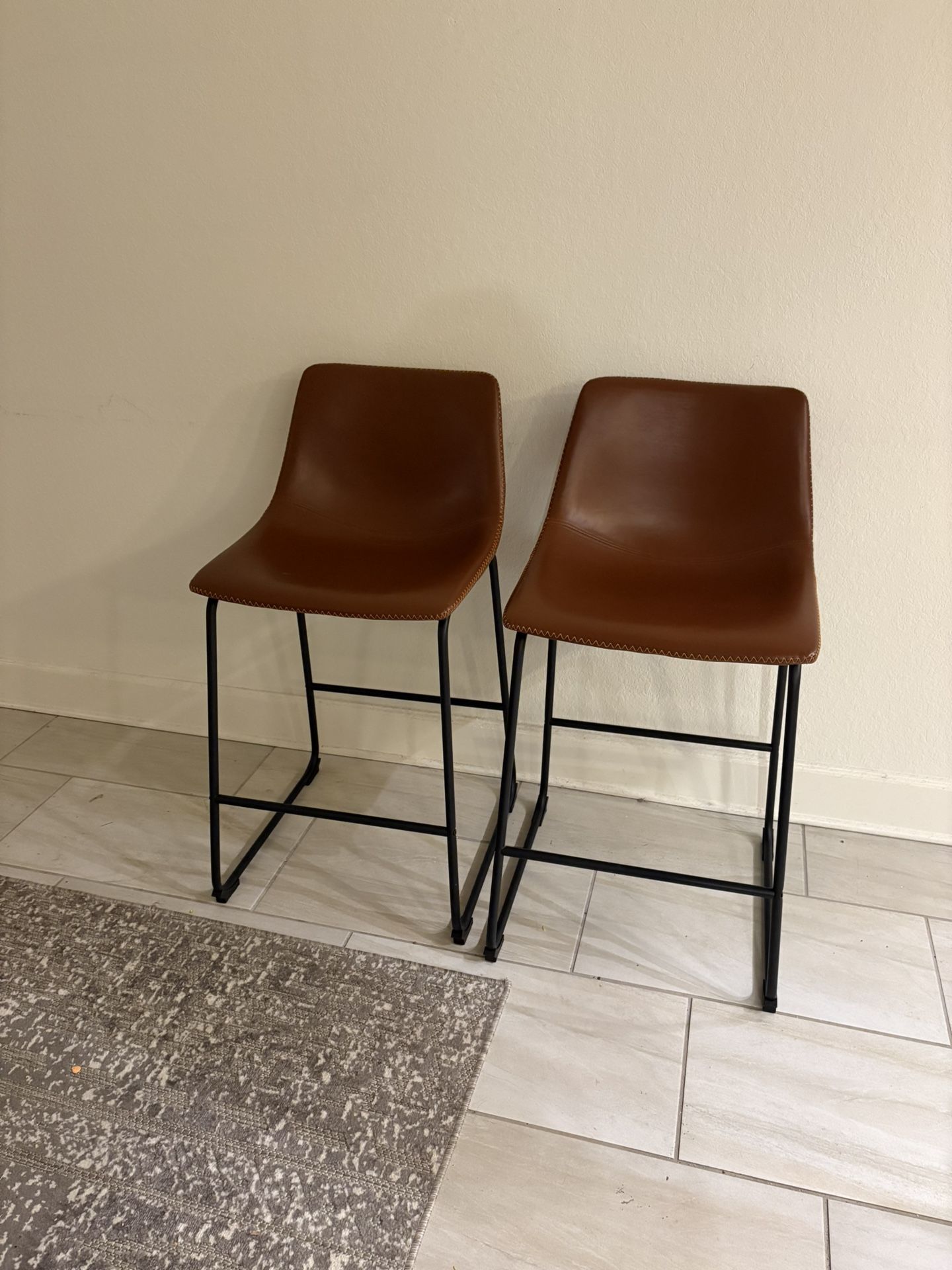2x Bar Stools