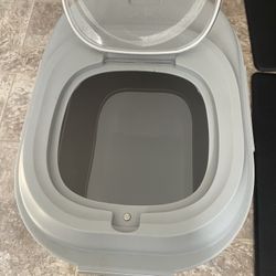 8 Gallon Dog Food Storage Container With Wheels 