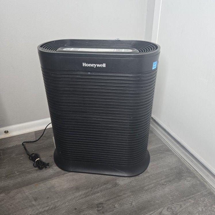 HEPA Air Purifier, Large Room (310 sq. ft.) Black