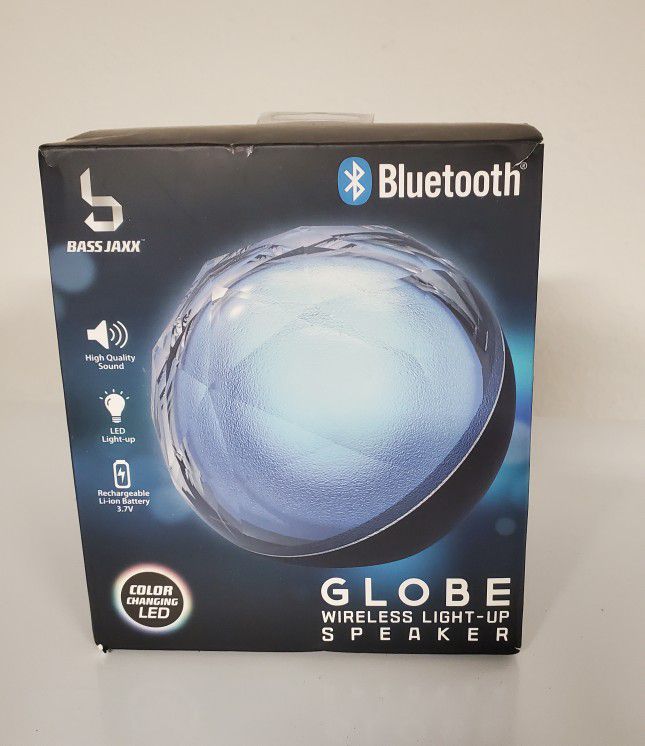 Small Bluetooth Globe  Speaker . Great Gift For A Kid.  $6