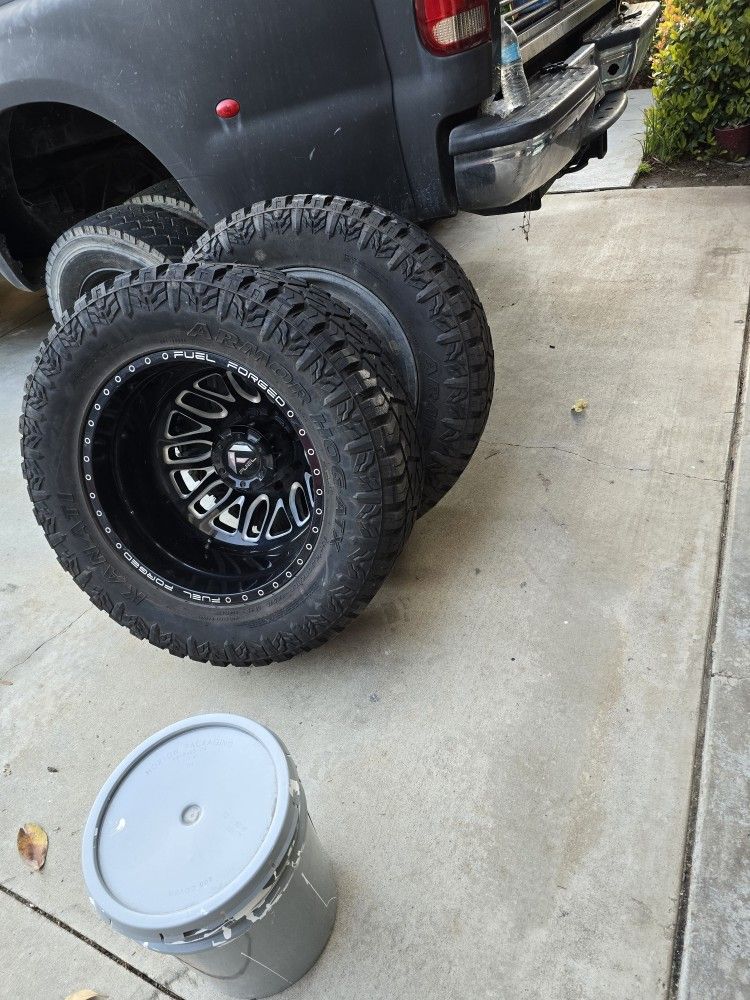 Dually Ram Wheels And Tire for Sale in Moreno Valley, CA OfferUp