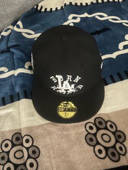 New era born and raised in LA hat size 7 1/2