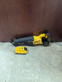 DEWALT M:DCS386 RECIPROCATING SAW