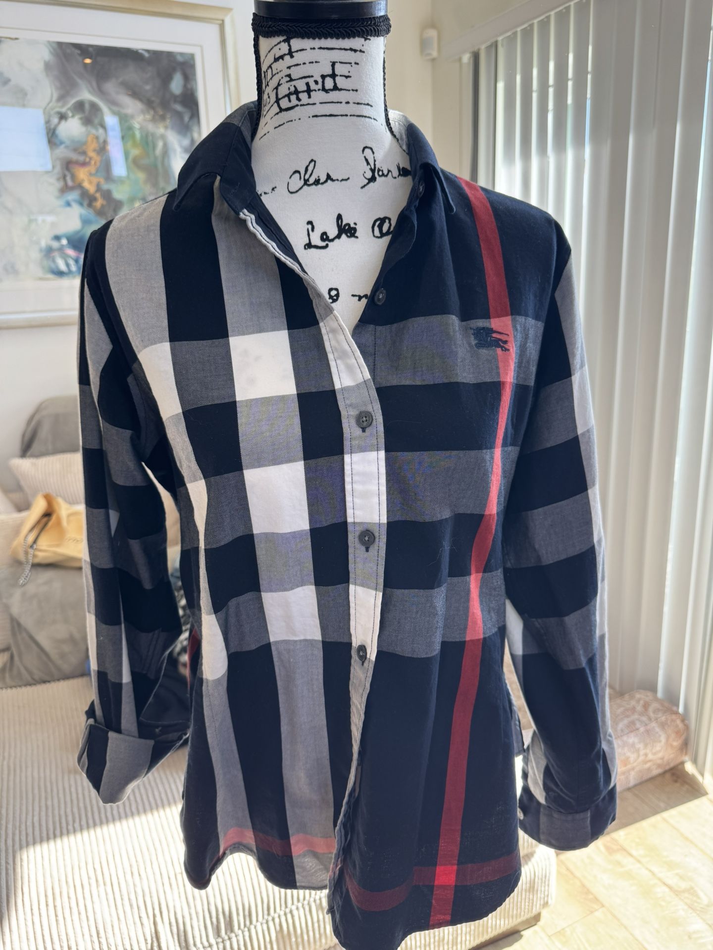 Women’s Burberry Shirt – Size M