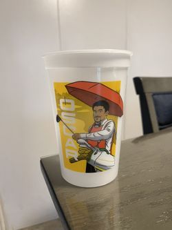 Bad Bunny Oscar Happy Gilmore Cup-NEW
