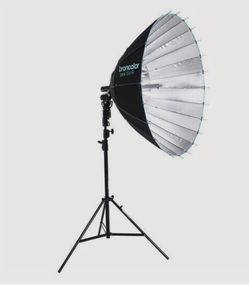 Broncolor Para 133HR F Reflector Kit, Includes F133 Focusing Tube, Focusing Device Para 133/88 with Standard Tilt Head and Safety Rope, 4x Suspension 
