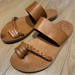 Women’s Leather Sandals Size 6