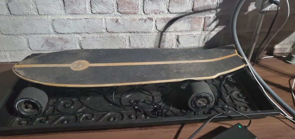 Electric Skatboard