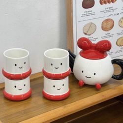 Ceramic Tea Service Set: 4 Cups + 1 Teapot