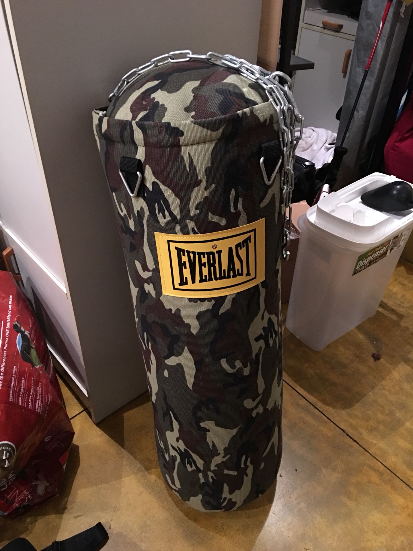 Everlast bag with TKO Bag Stand with speed bag plate.