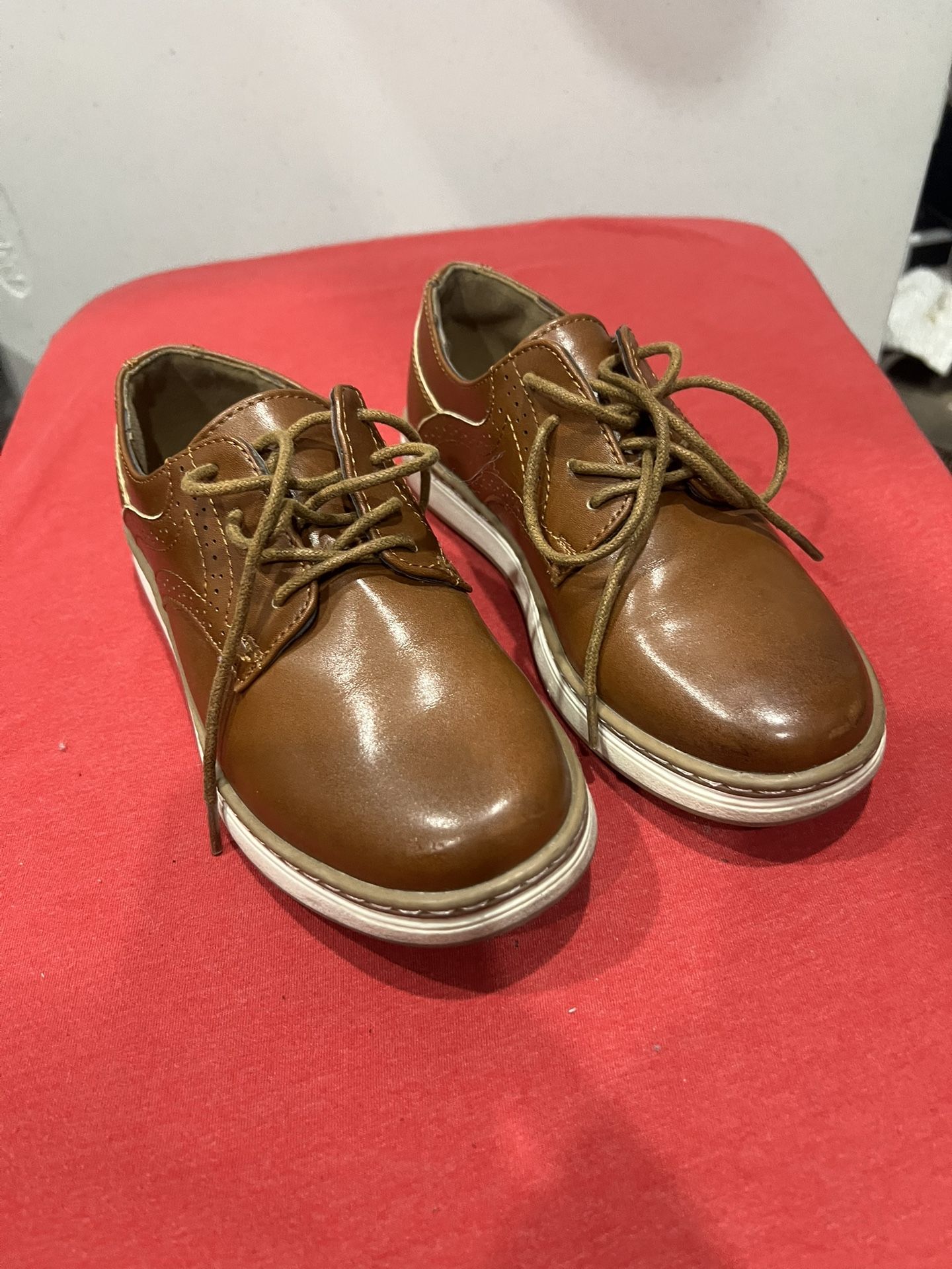 Kids Shoes Size 2
