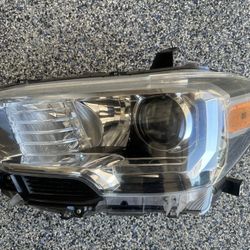 Headlight Toyota Tacoma TRD Driver Side 
