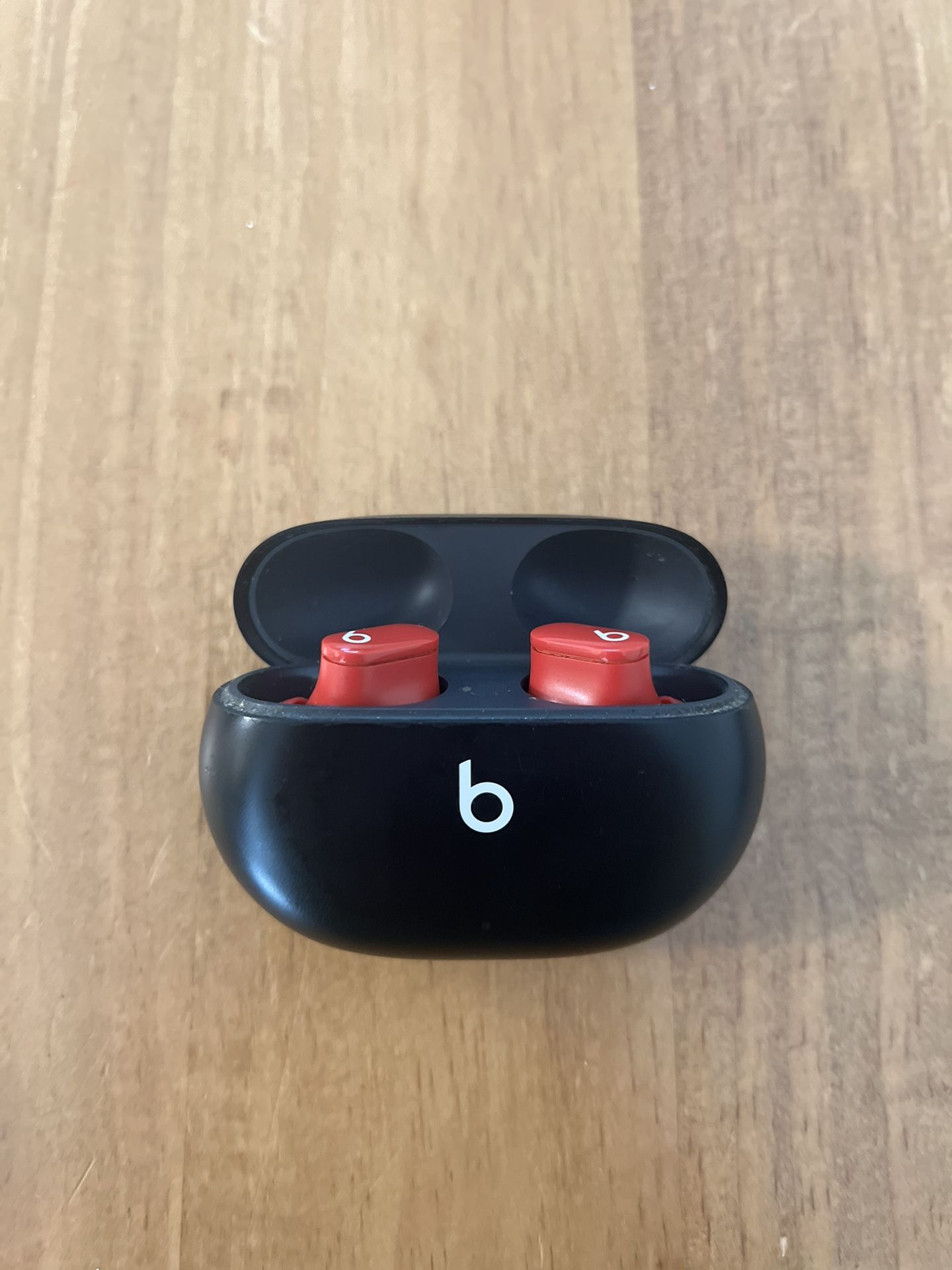 Beats Studio Buds