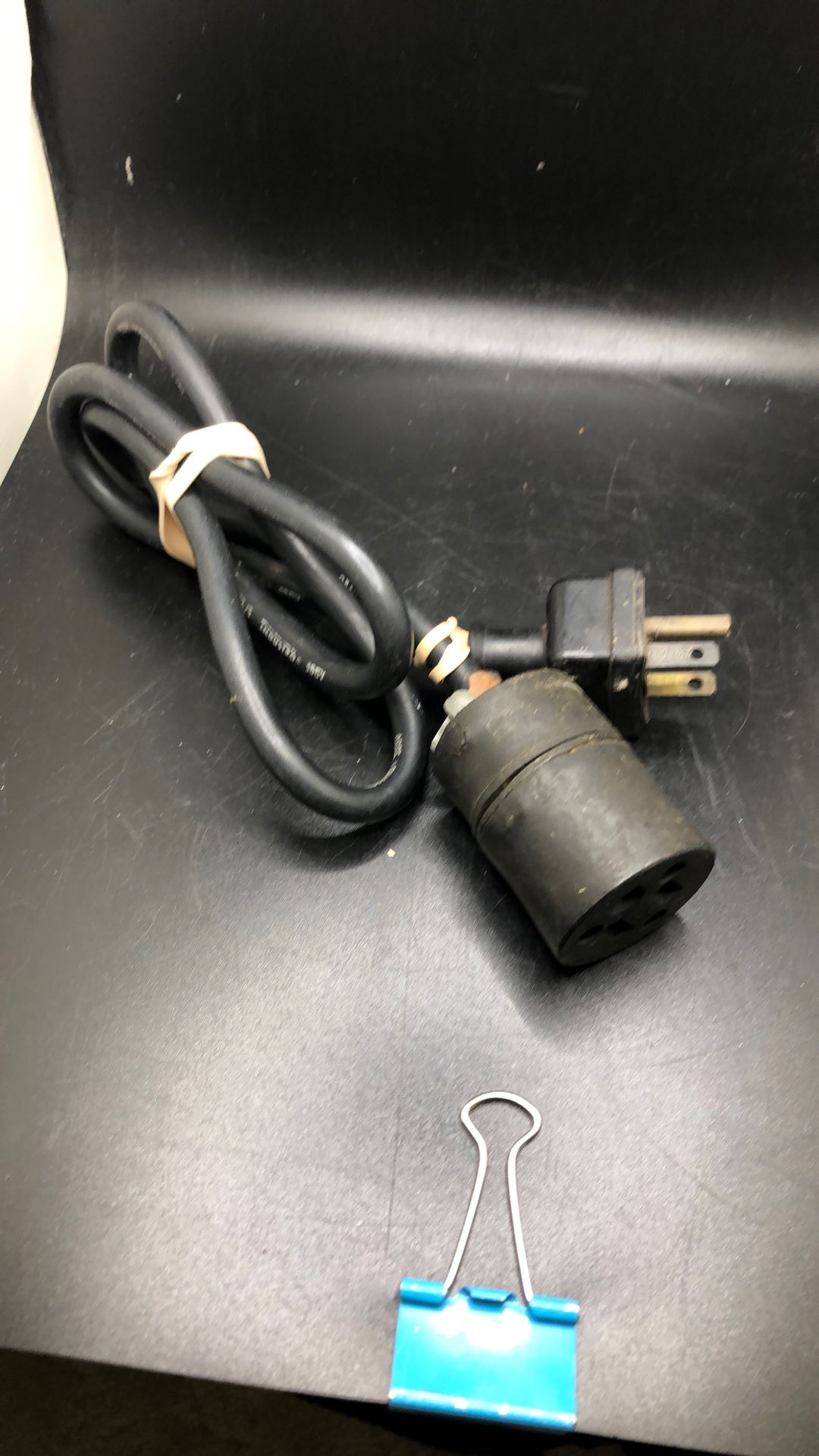 Industro 300v Cord (Cab-Y)