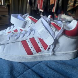 Adidas Sneakers 