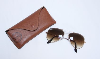 Kids Ray-Ban Aviator Glasses in Gold