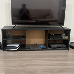 Multimedia Stand