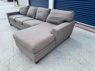 Bassett sectional