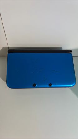 Nintendo 3DS XL Blue Handheld Console with charger