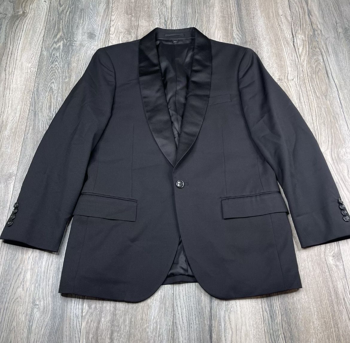 JCREW Ludlow Tuxedo; shawl collar 38s Tollegno jacket, 32/30 JCREW Ludlow pants