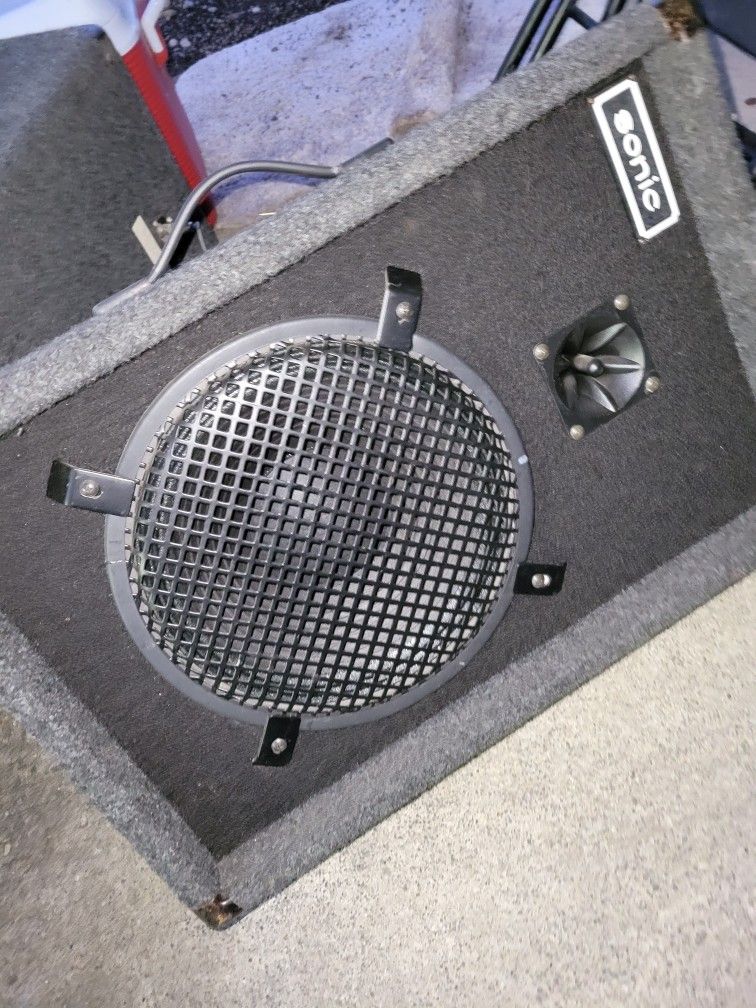 2 12INCh SPEAKERS IM SEPARATE BOX 